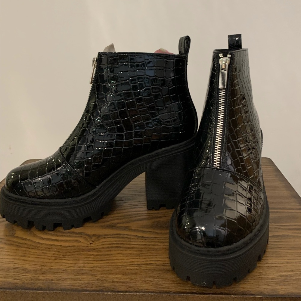 Never worn chunky boots